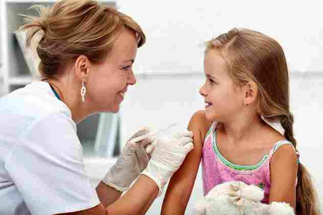 ввод вакцины Пневмо 23 ребенку